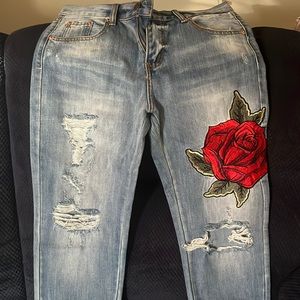 Women’s Medium Size denim jeans.